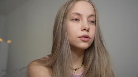  REYNA  my friend   online show from January 2025 08:22:01 AM