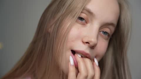  REYNA  my friend   online show from January 2025 11:26:02 AM