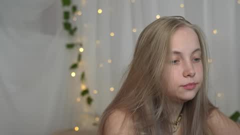  REYNA  my friend   online show from September 2025 08:27:02 AM