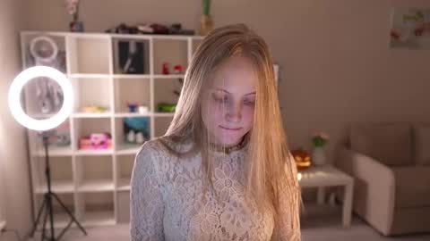  REYNA  my friend   online show from October 2025 04:18:01 PM