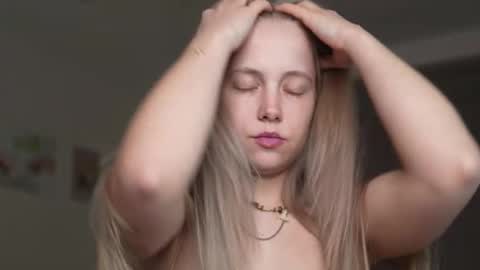  REYNA  my friend   online show from November 2025 04:13:02 PM