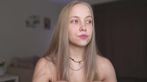  REYNA  my friend   online show from November 2025 04:53:01 PM