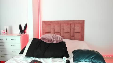 april collinsxx online show from May 2026 11:01:04 PM