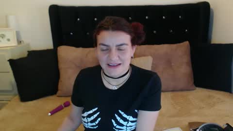 Snapshot of april_harrys chatting on September 2025 04:51:02 PM April online show from September 2025 04:51:02 PM