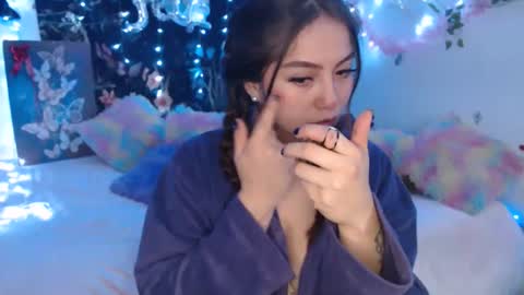 april_l6 online show from March 2026 11:21:02 PM