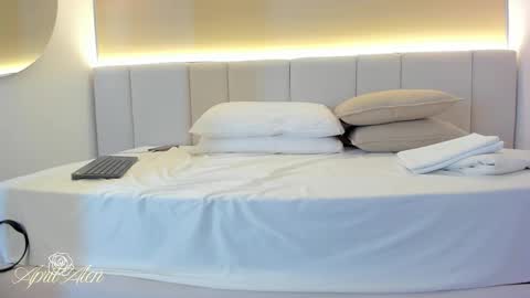 April online show from November 2025 05:31:01 AM