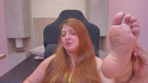 Snapshot of aprilricci chatting on July 2026 06:32:01 PM aprilricci online show from July 2026 06:32:01 PM