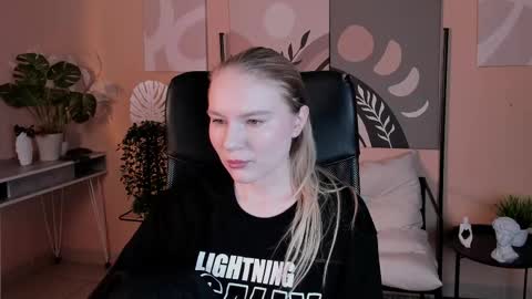 April. All year round.  online show from October 2025 11:46:02 PM