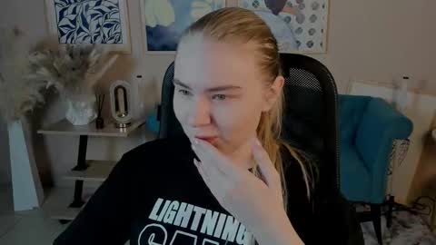 April. All year round.  online show from October 2025 01:53:02 AM