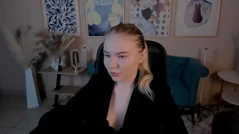 April. All year round.  online show from November 2025 01:44:01 AM