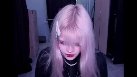 Alice D online show from April 2026 06:31:02 PM