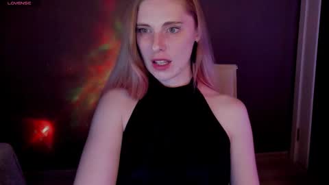 Snapshot of aqualen chatting on November 2025 08:30:01 PM aqualen online show from November 2025 08:30:01 PM