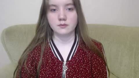 Josefin online show from January 2026 05:18:01 PM