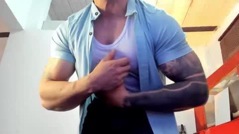 Jonathan online show from September 2025 08:22:02 PM