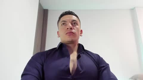 Snapshot of aquiles_51 chatting on July 2026 07:17:02 PM Jonathan online show from July 2026 07:17:02 PM