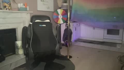 BustyPrincessLeila online show from December 2024 06:43:02 AM