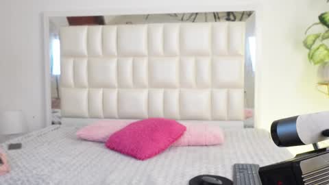   online show from February 2025 05:13:02 AM