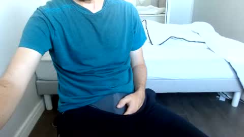 Snapshot of arekusan6 chatting on July 2026 05:48:02 PM Arek online show from July 2026 05:48:02 PM