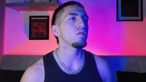 Mateo online show from December 2025 04:17:01 AM