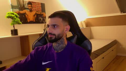 Ares Steel online show from November 2025 07:13:02 PM