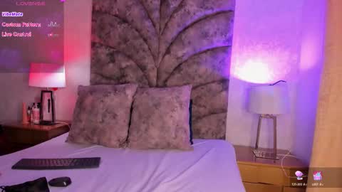 Arianna Baker online show from October 2025 07:23:01 PM