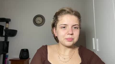 ari_crystal online show from February 2026 02:43:02 PM