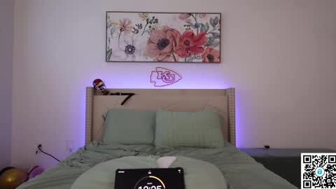 Snapshot of ari_lovexo chatting on March 2025 10:38:01 PM Ari and Penn online show from March 2025 10:38:01 PM