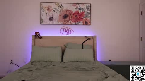 Snapshot of ari_lovexo chatting on March 2025 01:42:02 AM Ari and Penn online show from March 2025 01:42:02 AM