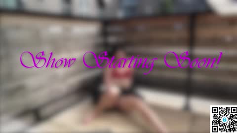 Snapshot of ari_lovexo chatting on September 2025 08:43:01 PM Ari and Penn online show from September 2025 08:43:01 PM