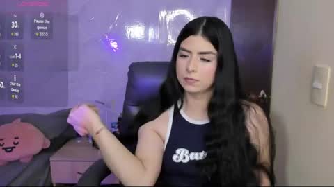 Snapshot of ari_peaches chatting on July 2026 07:45:01 PM Ari online show from July 2026 07:45:01 PM