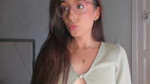 Ari Wilde online show from April 2026 01:19:01 PM