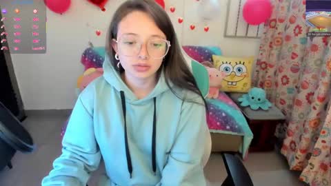 Snapshot of aria_alaia chatting on March 2025 03:40:01 AM Linda online show from March 2025 03:40:01 AM