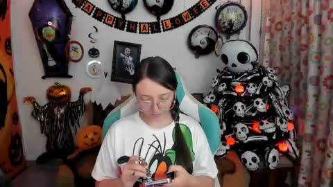 Snapshot of aria_alaia chatting on October 2025 03:04:02 AM Linda online show from October 2025 03:04:02 AM