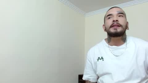 Snapshot of aria_and_nick chatting on February 2026 03:43:02 PM ARIA AND. NICK online show from February 2026 03:43:02 PM