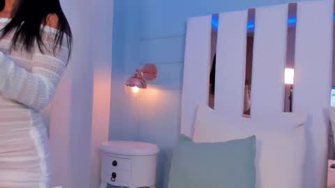 Snapshot of aria_hart chatting on October 2025 12:14:01 PM Aria online show from October 2025 12:14:01 PM