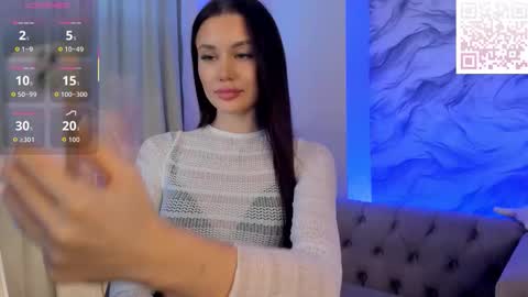 aria_mila online show from October 2025 11:30:01 AM