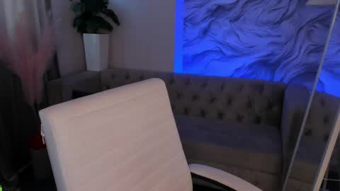 aria_mila online show from April 2026 02:56:01 AM