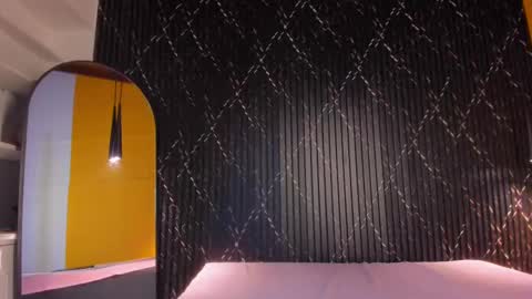 Aria Millers  online show from November 2025 11:21:01 AM