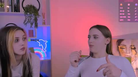 Luna online show from September 2025 11:52:01 PM