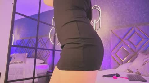 Snapshot of aria_moont chatting on September 2025 07:47:01 PM I OOT online show from September 2025 07:47:01 PM