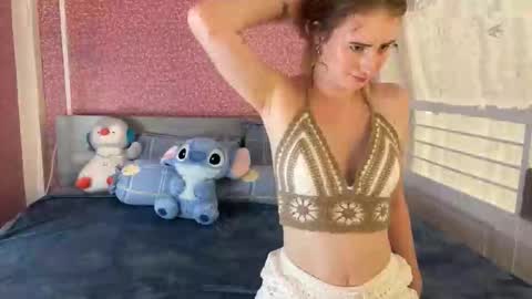 Snapshot of aria_star8 chatting on March 2026 07:15:01 AM Aria online show from March 2026 07:15:01 AM