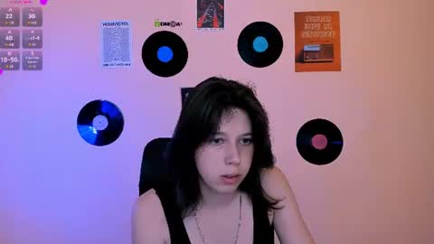 aria_wild_ online show from June 2026 07:23:01 PM