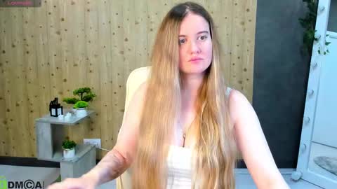 Milena online show from November 2025 04:06:02 AM