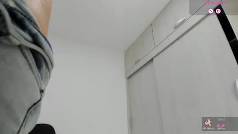 ariacoral online show from April 2026 01:26:01 PM