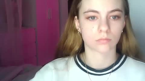 AriaCreazy online show from December 2024 09:56:01 PM