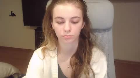 AriaCreazy online show from October 2025 08:20:02 PM