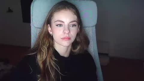 AriaCreazy online show from December 2025 09:35:01 PM