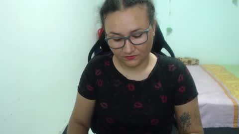 ...Ariana... online show from March 2025 05:34:02 PM