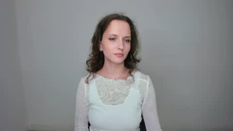 Ariadna online show from June 2026 10:26:01 PM