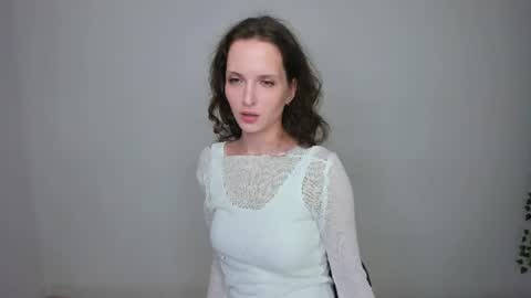 Ariadna online show from June 2026 09:54:02 PM